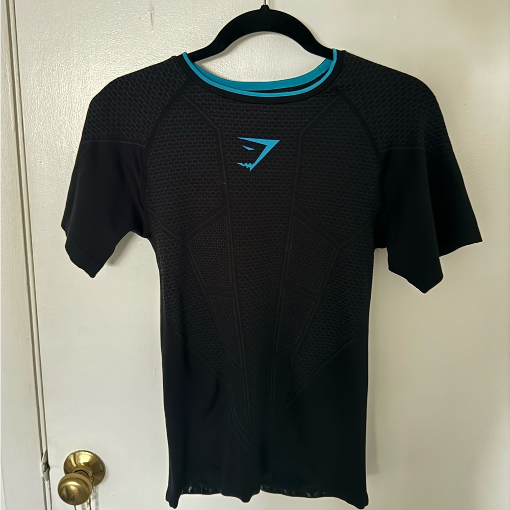 GymShark Onyx V1 Black/Blue T-Shirt Size Medium Rare